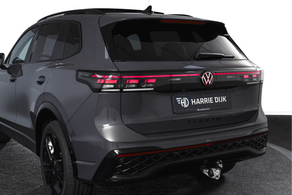 Volkswagen Tiguan 1.5 eHybrid 272PK R-Line Edition | Black Style | 15 inch Navi | Elek. Trekhaak | IQ Light | S/K-Panodak | Dig. Cockpit | Adapt. Cruise | Stoel-+Stuurverw. | 360 Camera | NAV + App. Connect | ECC | Elek. Klep | LM 20" | 4393