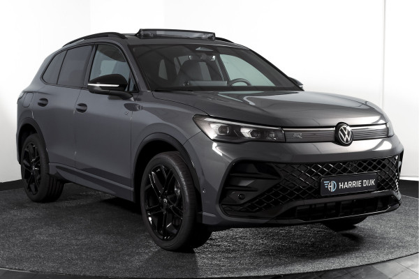 Volkswagen Tiguan 1.5 eHybrid 272PK R-Line Edition | Black Style | 15 inch Navi | Elek. Trekhaak | IQ Light | S/K-Panodak | Dig. Cockpit | Adapt. Cruise | Stoel-+Stuurverw. | 360 Camera | NAV + App. Connect | ECC | Elek. Klep | LM 20" | 4393
