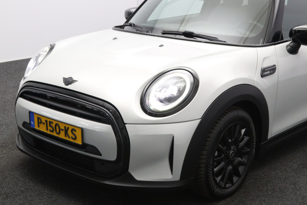 MINI 3-deurs 1.5 Cooper 136 PK Automaat Camden Plus Edition, Panoramadak, LED, Leder, Climate Control