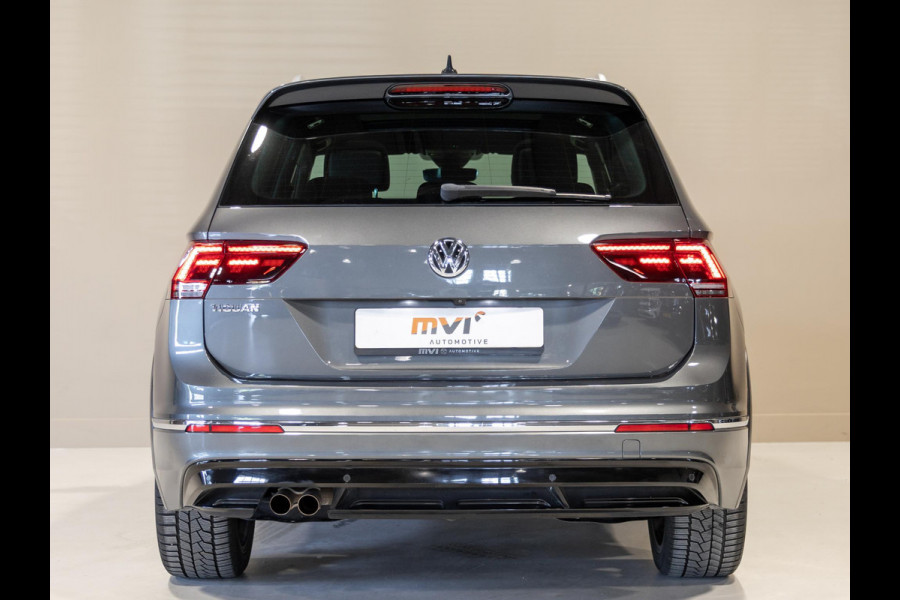 Volkswagen Tiguan 1.5 TSI ACT R-Line / 150pk / Panorama dak / Trekhaak / Achteruitrij camera / NAP / Dealer onderhouden /