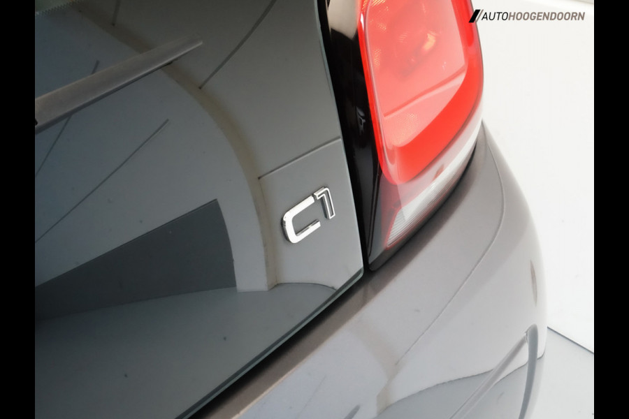 Citroën C1 1.0 VTi Shine Sport (APPLE CARPLAY,ACHTERUITRIJCAMERA,CRUISE CONTROL,AIRCO,LM-VELGEN,SPORTSTOELEN,MISTVERLICHTING)