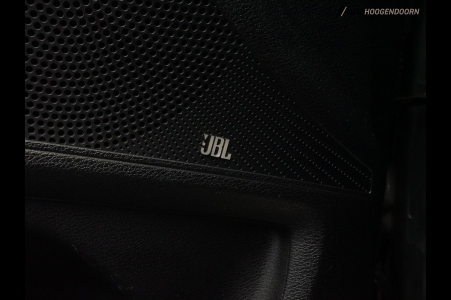 Kia Ceed Sportswagon 1.5 T-GDI GT-PlusLine (PANORAMADAK,JBL-SOUND,STUUR-STOELVERWARMING,CLIMATE,ELEKTRISCHE STOELEN,CAMERA)