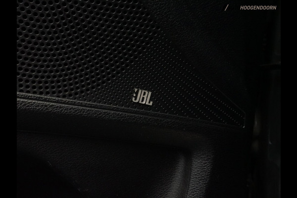 Kia Ceed Sportswagon 1.5 T-GDI GT-PlusLine (PANORAMADAK,JBL-SOUND,STUUR-STOELVERWARMING,CLIMATE,ELEKTRISCHE STOELEN,CAMERA)