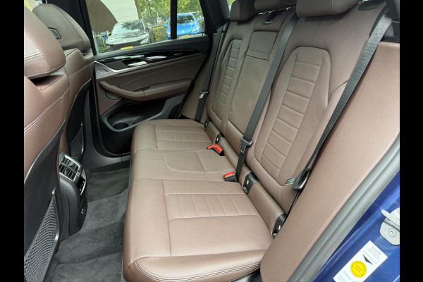 BMW iX3 High Executive 80 kWh M-SPORT SHADOW| SOH 99%| VAN: 43.900,- VOOR: 40.877,- UW HERFSTVOORDEEL: 3.023,| SUPER COMPLEET!| 360 CAMERA| HARMAN KARDON| ELEKTRISCHE STOELEN| HUD|DRIVING ASS. PROFF!| ELEKTRISCHE ACHTERKLEP| GESTURE CONTROL|