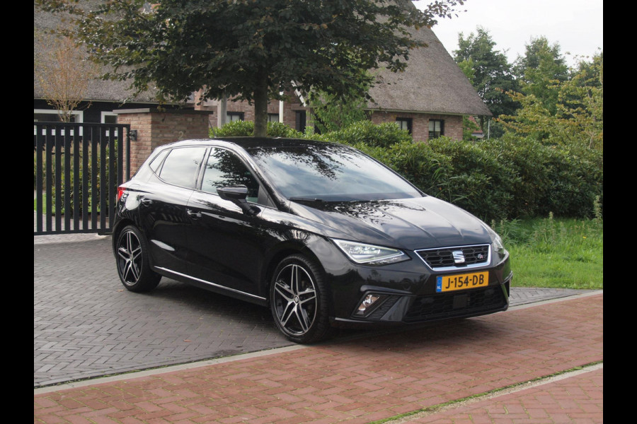 Seat Ibiza 1.0 TSI FR Business Intense | Camera | Apple Carplay | Trekhaak | Virtual Cockpit | NL-Auto |