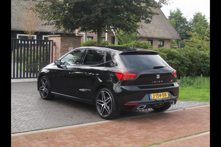 Seat Ibiza 1.0 TSI FR Business Intense | Camera | Apple Carplay | Trekhaak | Virtual Cockpit | NL-Auto |