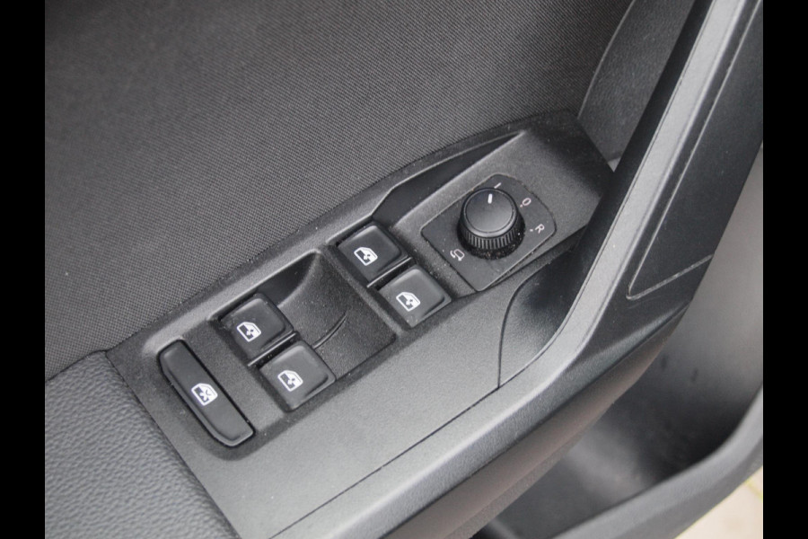 Seat Ibiza 1.0 TSI FR Business Intense | Camera | Apple Carplay | Trekhaak | Virtual Cockpit | NL-Auto |