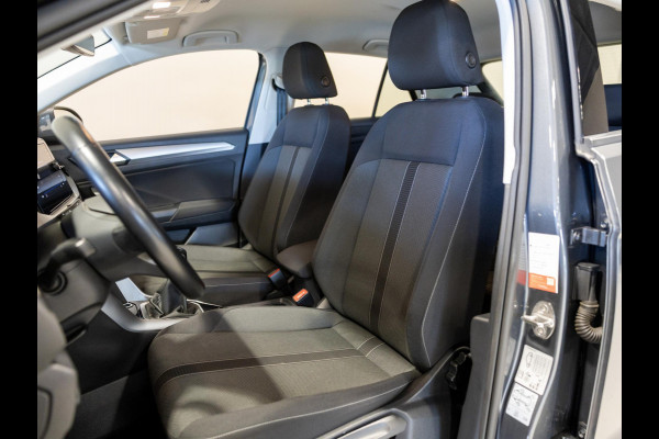 Volkswagen T-Roc 1.0 TSI Life Business / 110pk / Trekhaak / Stoelverwarming / NAP / Dealer onderhouden /