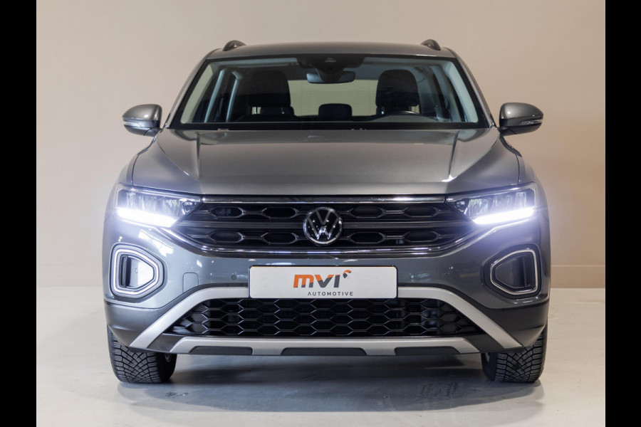 Volkswagen T-Roc 1.0 TSI Life Business / 110pk / Trekhaak / Stoelverwarming / NAP / Dealer onderhouden /