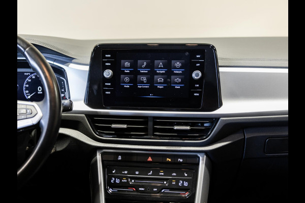 Volkswagen T-Roc 1.0 TSI Life Business / 110pk / Trekhaak / Stoelverwarming / NAP / Dealer onderhouden /