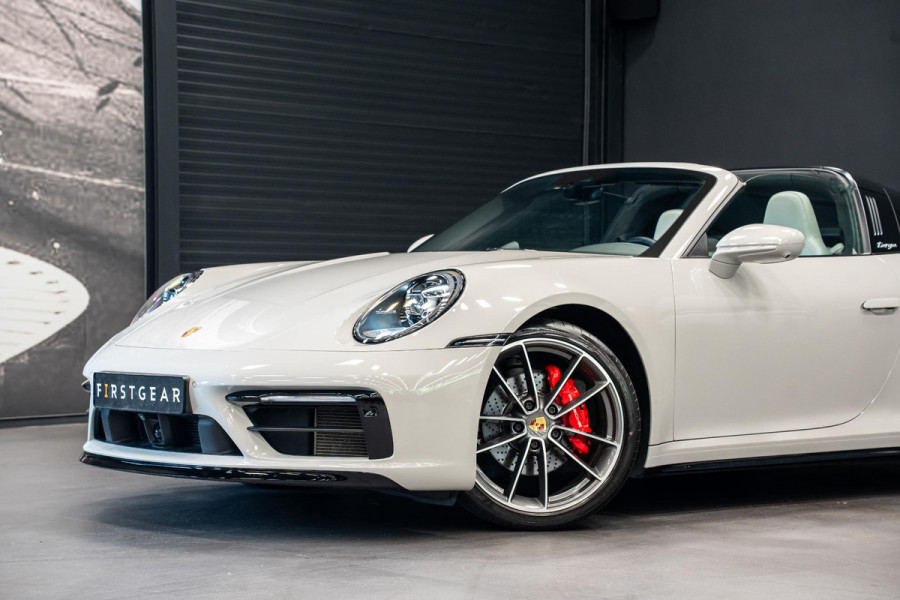 Porsche 911 3.0 Targa 4 *Exclusive Manufaktur / BOSE / Sport-Chrono / Hefsysteem-vooras / Sport-design / Sportstoelen Plus*