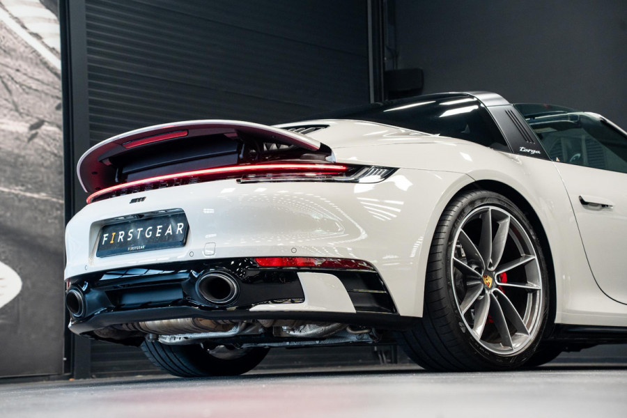 Porsche 911 3.0 Targa 4 *Exclusive Manufaktur / BOSE / Sport-Chrono / Hefsysteem-vooras / Sport-design / Sportstoelen Plus*