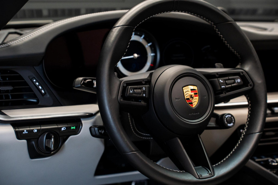 Porsche 911 3.0 Targa 4 *Exclusive Manufaktur / BOSE / Sport-Chrono / Hefsysteem-vooras / Sport-design / Sportstoelen Plus*