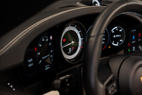 Porsche 911 3.0 Targa 4 *Exclusive Manufaktur / BOSE / Sport-Chrono / Hefsysteem-vooras / Sport-design / Sportstoelen Plus*
