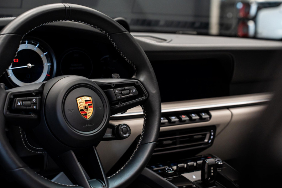 Porsche 911 3.0 Targa 4 *Exclusive Manufaktur / BOSE / Sport-Chrono / Hefsysteem-vooras / Sport-design / Sportstoelen Plus*