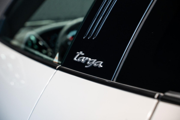 Porsche 911 3.0 Targa 4 *Exclusive Manufaktur / BOSE / Sport-Chrono / Hefsysteem-vooras / Sport-design / Sportstoelen Plus*