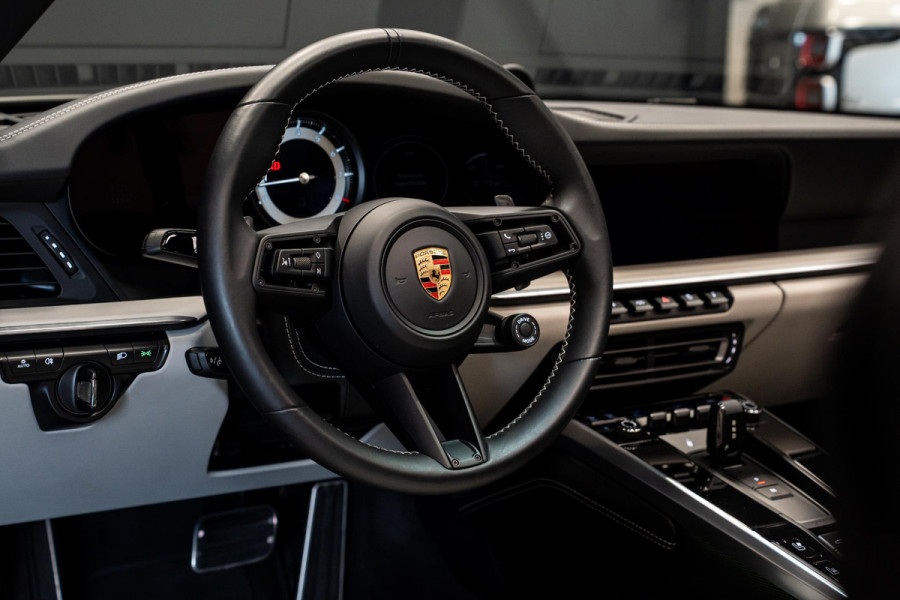Porsche 911 3.0 Targa 4 *Exclusive Manufaktur / BOSE / Sport-Chrono / Hefsysteem-vooras / Sport-design / Sportstoelen Plus*