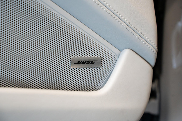 Porsche 911 3.0 Targa 4 *Exclusive Manufaktur / BOSE / Sport-Chrono / Hefsysteem-vooras / Sport-design / Sportstoelen Plus*
