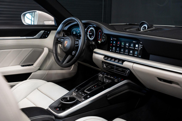 Porsche 911 3.0 Targa 4 *Exclusive Manufaktur / BOSE / Sport-Chrono / Hefsysteem-vooras / Sport-design / Sportstoelen Plus*
