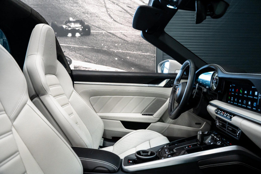 Porsche 911 3.0 Targa 4 *Exclusive Manufaktur / BOSE / Sport-Chrono / Hefsysteem-vooras / Sport-design / Sportstoelen Plus*