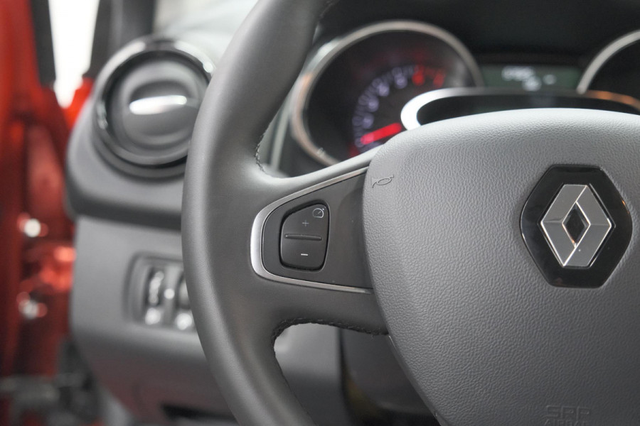 Renault Clio TCe 90 Limited | Trekhaak | Parkeersensoren | Navigatie | Cruise Control | Begrenzer | Bluetooth