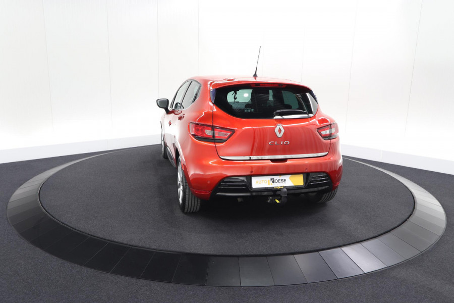 Renault Clio TCe 90 Limited | Trekhaak | Parkeersensoren | Navigatie | Cruise Control | Begrenzer | Bluetooth