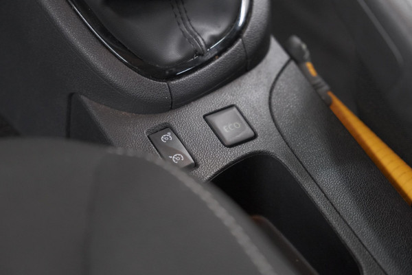 Renault Clio TCe 90 Limited | Trekhaak | Parkeersensoren | Navigatie | Cruise Control | Begrenzer | Bluetooth
