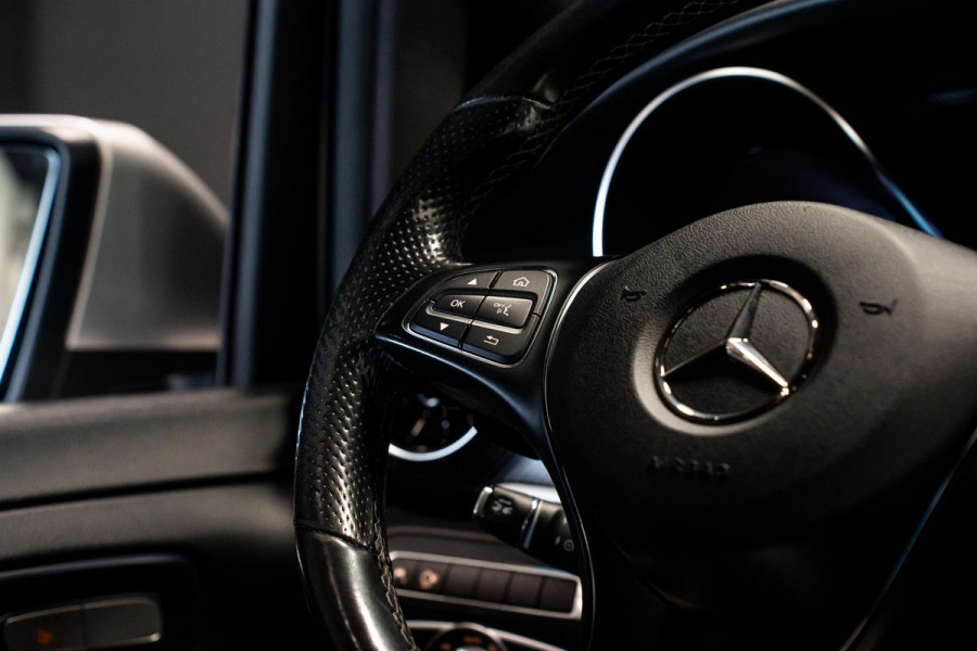 Mercedes-Benz V-Klasse 250d Lang DC Avantgarde *Grijs kenteken / Surround-view / Sport-chassis / Spiegel-pakket / Elektr. achterklep / Trekhaak*