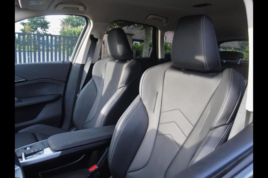 BMW X1 sDrive18i | NIEUW MODEL | Trekhaak | 19Inch | Sportstoelen met geheugen | Sfeerverlichting | Camera | Leer |