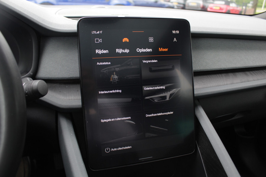 Polestar 2 Long Range Single Motor 78 kWh / 360Camera / CarPlay / Keyless / 19'' / Stoelverwarming / Virtual / Dodehoek / DAB / Cruise Control Adaptief