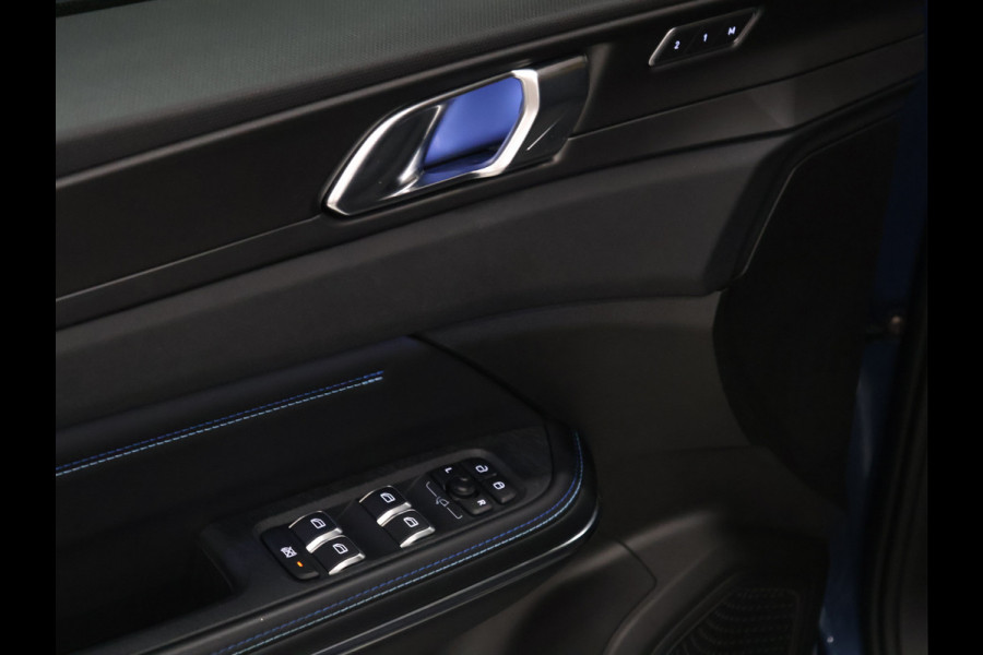 Lynk & Co 01 1.5 [SCHUIFKANTELDAK, TREKHAAK, APPLE CARPLAY, ANDROID, CRUISE CONTROL, MEMORY SEATS, INFINTY SOUNDSYSTEEM, DIGITAL DASH, PDC V+A, CAMERA, ELEKTRISCHE ACHTERKLEP, LED, BLUETOOTH, NIEUWSTAAT]