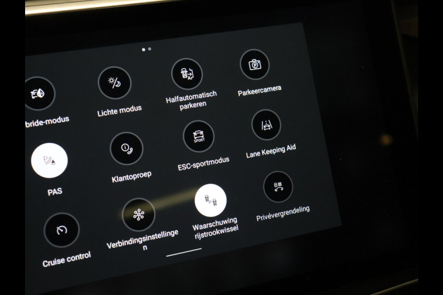 Lynk & Co 01 1.5 [SCHUIFKANTELDAK, TREKHAAK, APPLE CARPLAY, ANDROID, CRUISE CONTROL, MEMORY SEATS, INFINTY SOUNDSYSTEEM, DIGITAL DASH, PDC V+A, CAMERA, ELEKTRISCHE ACHTERKLEP, LED, BLUETOOTH, NIEUWSTAAT]