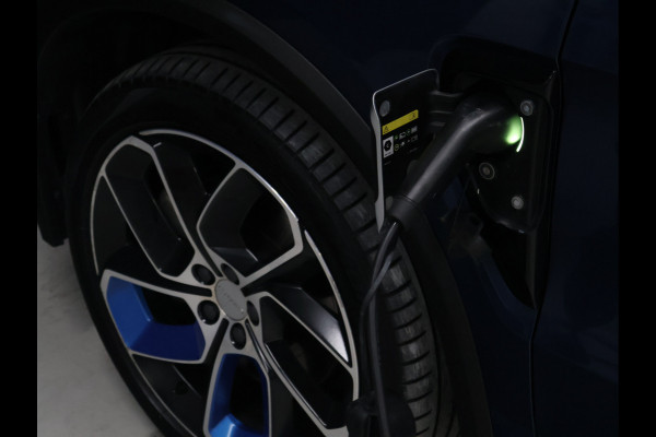 Lynk & Co 01 1.5 [SCHUIFKANTELDAK, TREKHAAK, APPLE CARPLAY, ANDROID, CRUISE CONTROL, MEMORY SEATS, INFINTY SOUNDSYSTEEM, DIGITAL DASH, PDC V+A, CAMERA, ELEKTRISCHE ACHTERKLEP, LED, BLUETOOTH, NIEUWSTAAT]