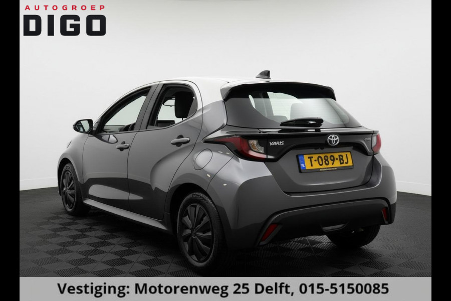 Toyota Yaris 1.5 HYBRID BI-TONE GARANTIE TOT 03-2033! . ADAPTIEVE CRUISE CONTROL . APPLE CARPLAY & ANDRIOD AUTO . SLECHTS 35.000km!