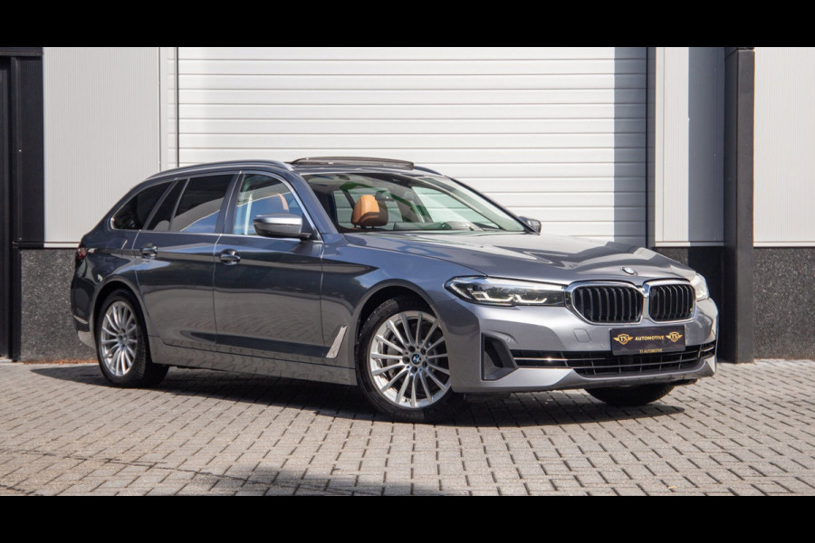 BMW 5 Serie Touring 530e Business Edition Plus / Pano / Trekhaak