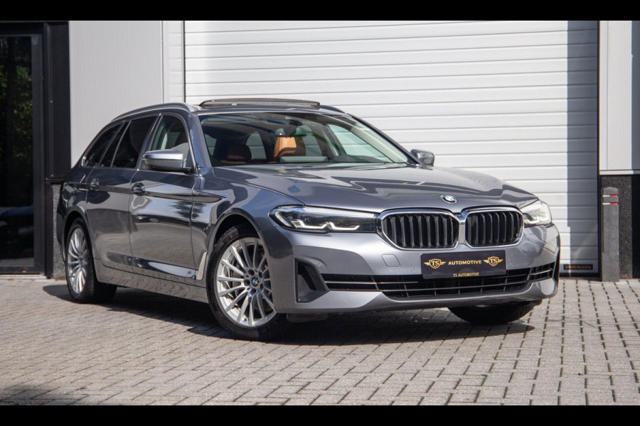 BMW 5 Serie Touring 530e Business Edition Plus / Pano / Trekhaak