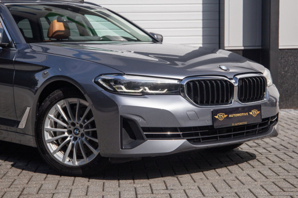 BMW 5 Serie Touring 530e Business Edition Plus / Pano / Trekhaak