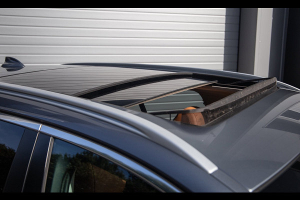 BMW 5 Serie Touring 530e Business Edition Plus / Pano / Trekhaak