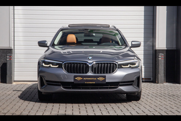BMW 5 Serie Touring 530e Business Edition Plus / Pano / Trekhaak