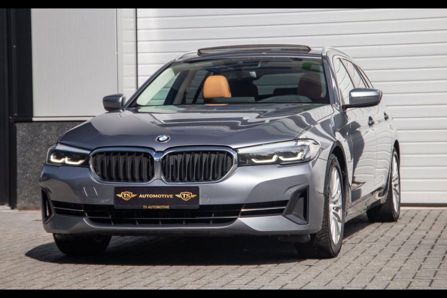 BMW 5 Serie Touring 530e Business Edition Plus / Pano / Trekhaak