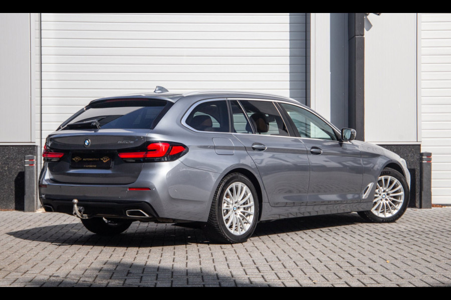 BMW 5 Serie Touring 530e Business Edition Plus / Pano / Trekhaak