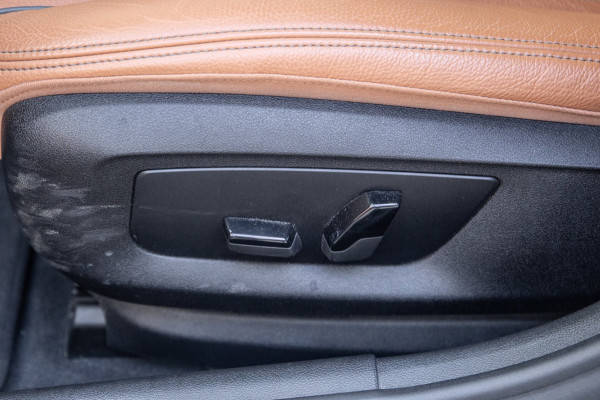 BMW 5 Serie Touring 530e Business Edition Plus / Pano / Trekhaak