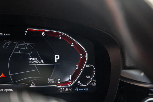 BMW 5 Serie Touring 530e Business Edition Plus / Pano / Trekhaak