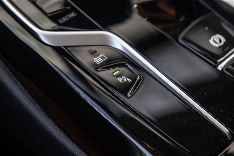BMW 5 Serie Touring 530e Business Edition Plus / Pano / Trekhaak