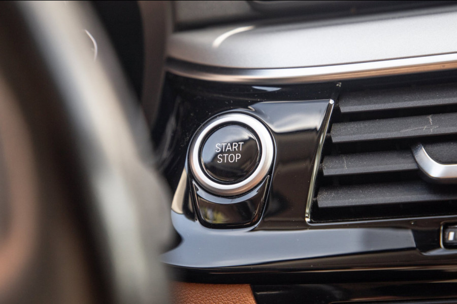 BMW 5 Serie Touring 530e Business Edition Plus / Pano / Trekhaak