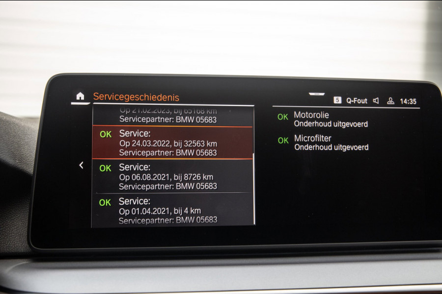 BMW 5 Serie Touring 530e Business Edition Plus / Pano / Trekhaak