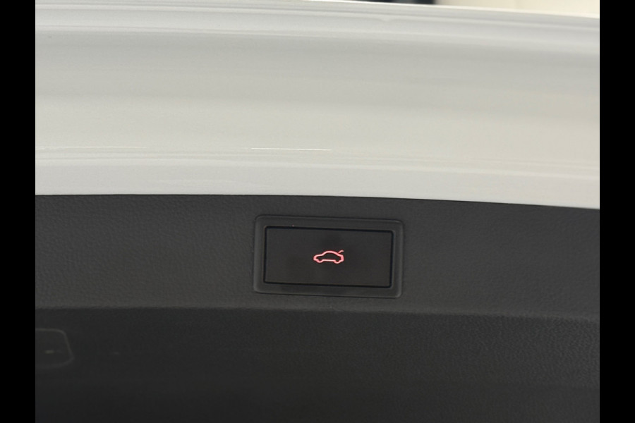 Škoda Karoq 1.5 TSI ACT Style Business |NAP|Trekhaak| App Connect |ACC| Canton |Elektrische kofferklep|
