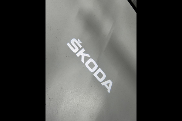 Škoda Karoq 1.5 TSI ACT Style Business |NAP|Trekhaak| App Connect |ACC| Canton |Elektrische kofferklep|