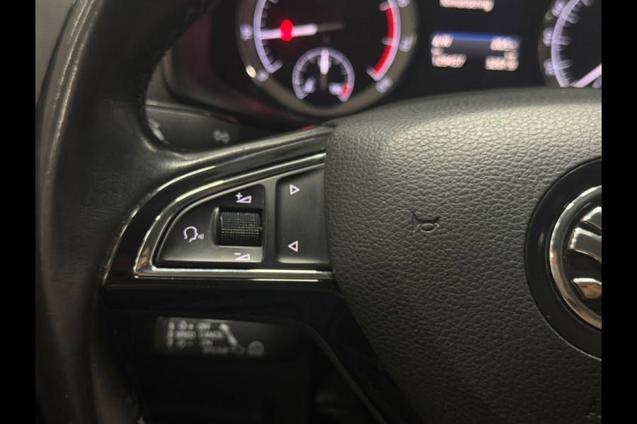 Škoda Karoq 1.5 TSI ACT Style Business |NAP|Trekhaak| App Connect |ACC| Canton |Elektrische kofferklep|