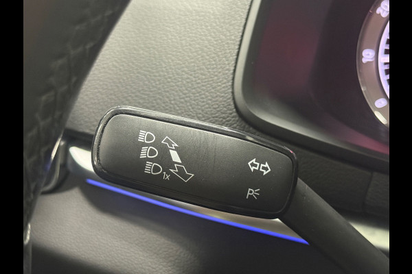 Škoda Karoq 1.5 TSI ACT Style Business |NAP|Trekhaak| App Connect |ACC| Canton |Elektrische kofferklep|